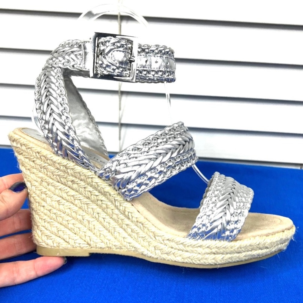 🚫SOLD! NWOT |•APOSTROPHE•| Metallic Silver Espadrille 'Audrey' Sandal - Picture 1 of 11